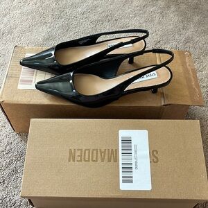 Steve Madden kitten heel slingback Brand new. Never worn. Size 6.5.